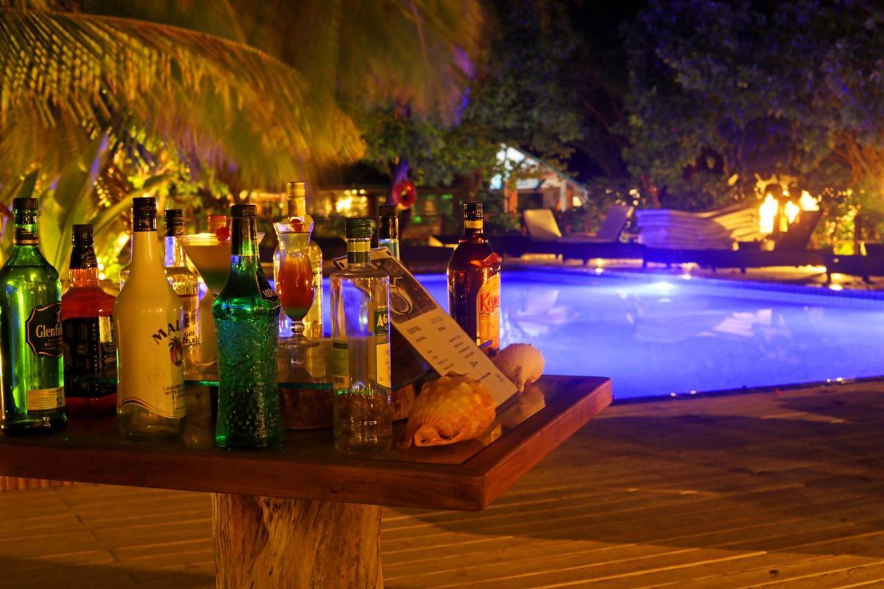 Eriyadu Island Resort Reethi Rah Exteriör bild